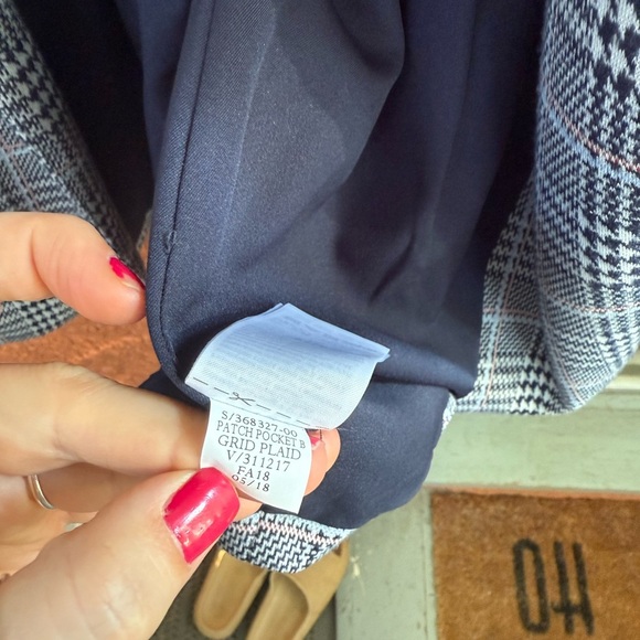 GAP Single Breasted Long Line Blazer Jacket Navy Blue White Plaid Stretch 12 - Picture 4 of 6